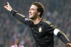 重返赛场首场状态出色,老鹰观众沸腾!,哈兰德重返赛场赛场气氛高涨